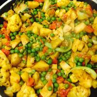 Cauliflower with peas Indian-style
